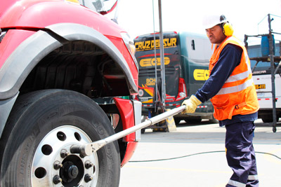 Servicio de talleres Bus camion